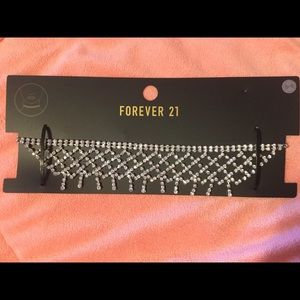 FOREVER 21 SILVER CHOKER NECKLACE